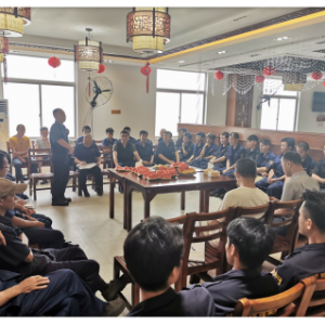 “交流面對面，溝通心連心” 縱覽集團開展生產基層骨干員工交流會 ... ... ... ... ...