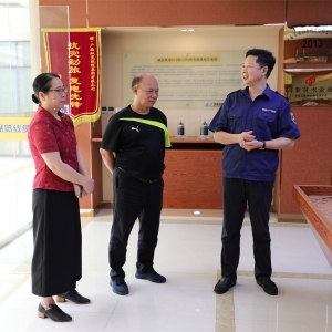 廣西機構編制委員會辦公室綜合處顏粉玲調(diào)研員就校企合作、企業(yè)用工情況到我司調(diào)研 ... ...