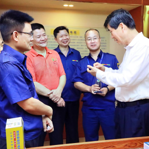 縱覽做得很優(yōu)秀 ——廣西政協(xié)副主席、民建廣西區(qū)委主委 錢學(xué)明對(duì)我司進(jìn)行考察指導(dǎo) ...